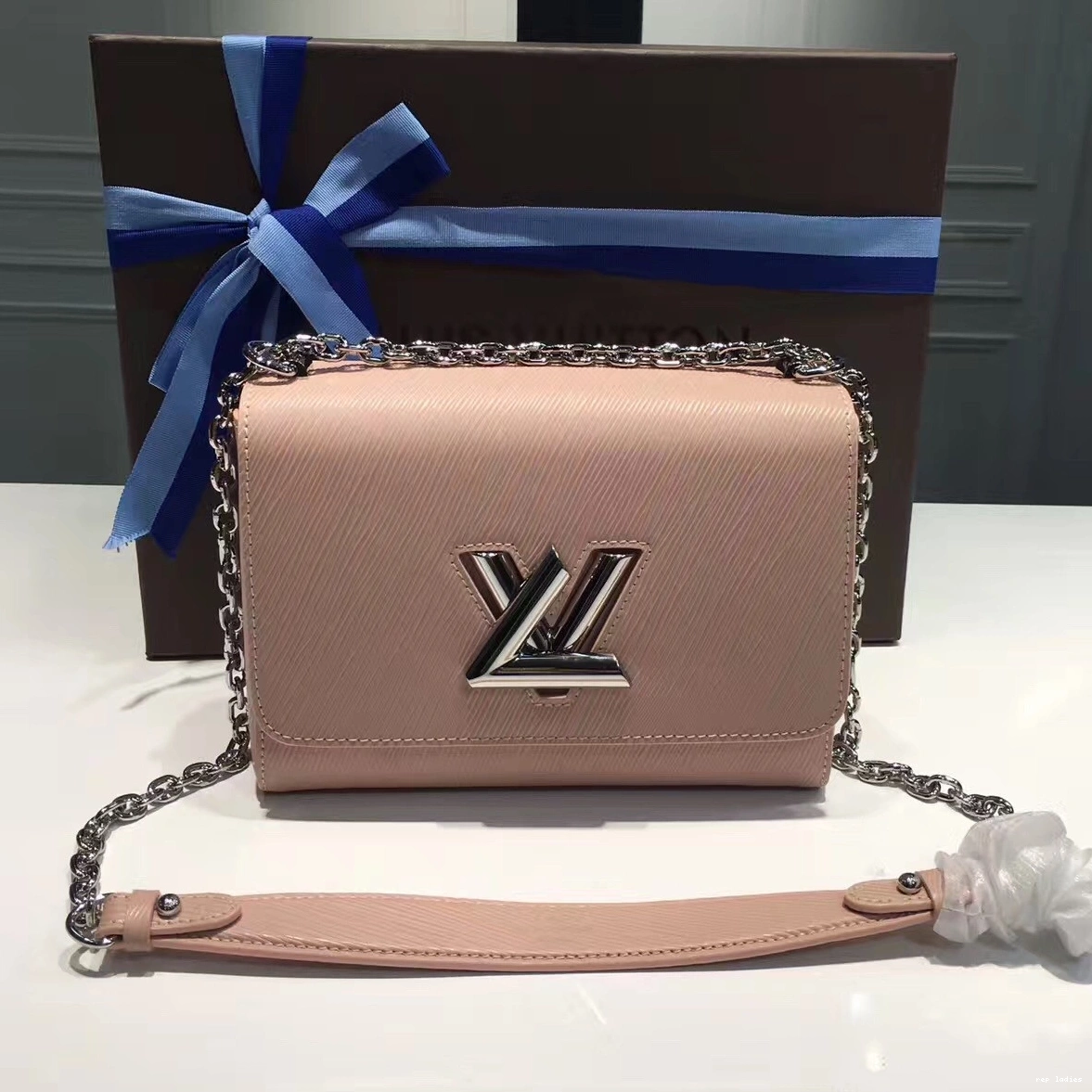 Cheap Vuitton Louis Twist 0724